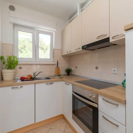Diana - Five Bedroom House With Terrace And Sea View Tatil Evi