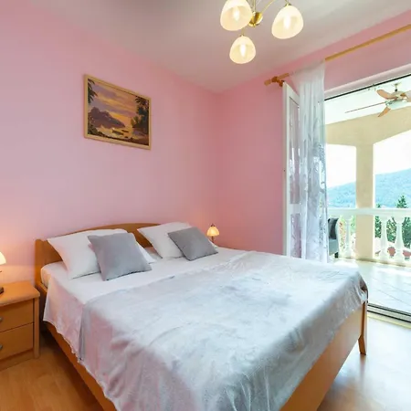 Diana - Five Bedroom House With Terrace And Sea View