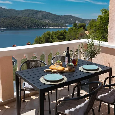 Diana - Five Bedroom House With Terrace And Sea View *