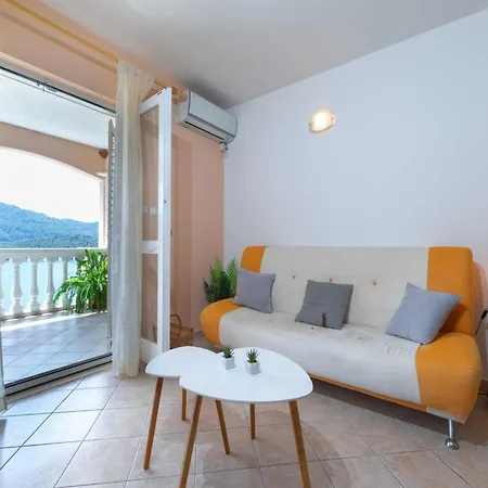 Diana - Five Bedroom House With Terrace And Sea View Tatil Evi *